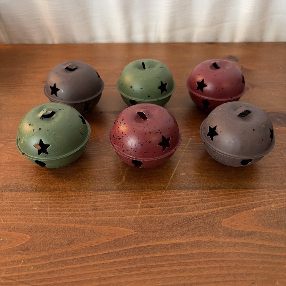 6 Rustic Tin Bells‎